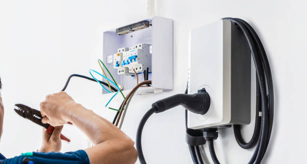 Best Affordable Emergency Electrician  in Comstock Northwest, MI